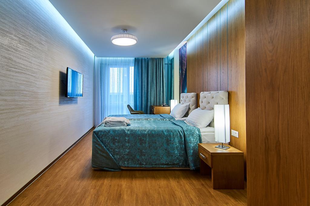 Light Hotel 第聂伯罗彼得罗夫斯克 外观 照片