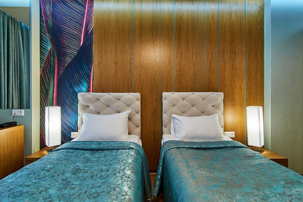 Light Hotel 第聂伯罗彼得罗夫斯克 外观 照片